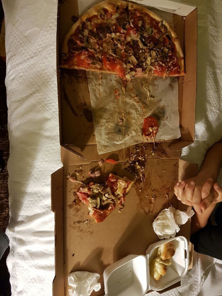 Bonzo`s Pizza