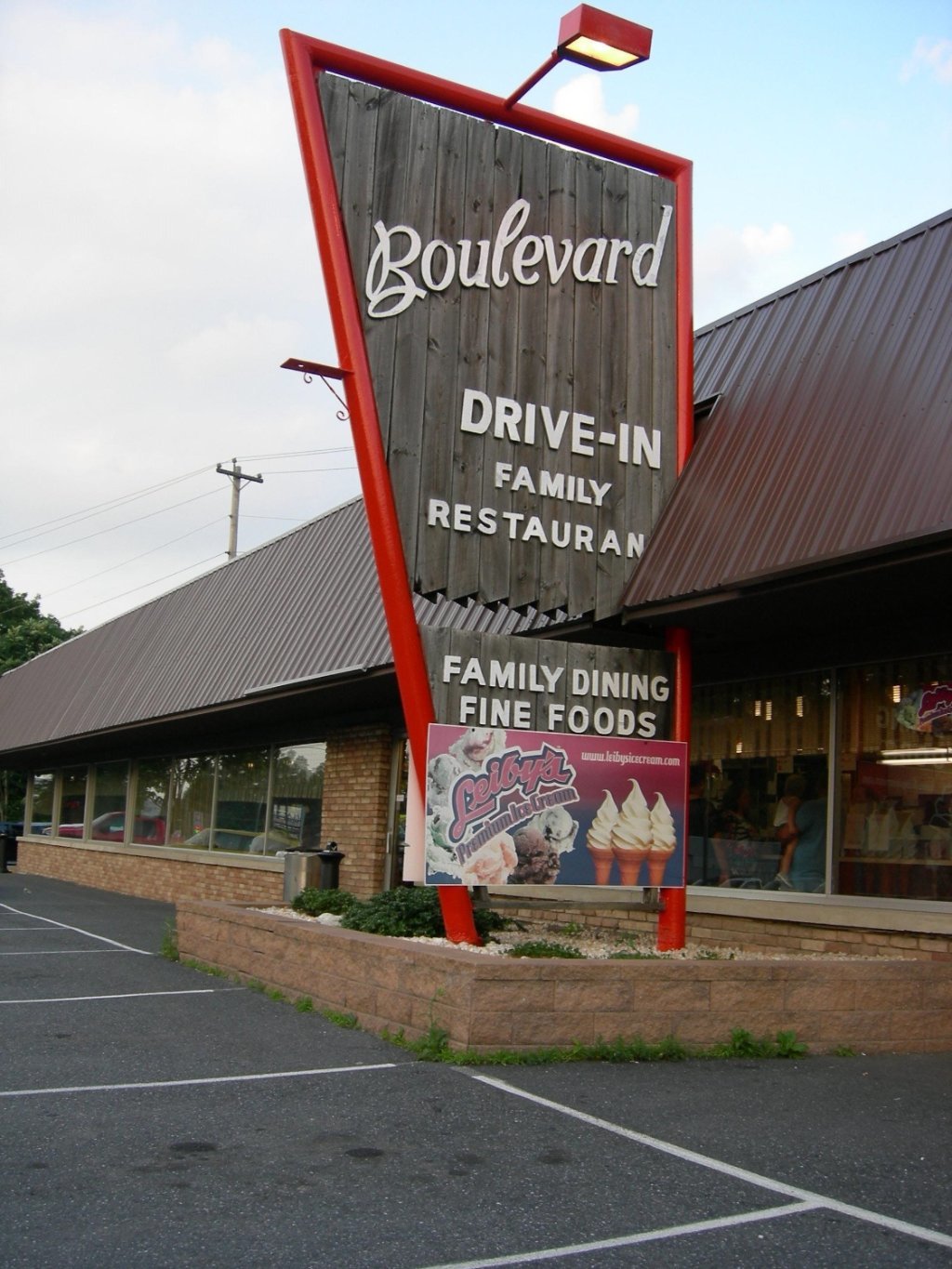 Boulevard Drive-In Restaurant