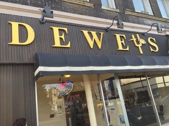 Dewey`s Restaurant & Sports Bar